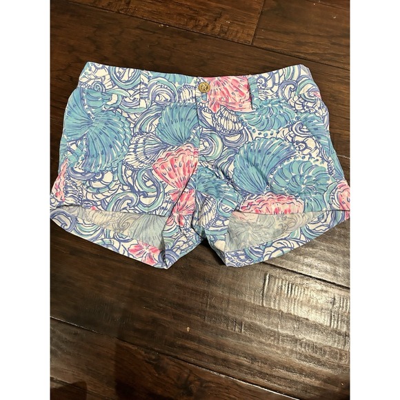 Lilly Pulitzer Pants - Lilly Pulitzer Blue Haven Raising Shell Walsh Shorts Size 4
